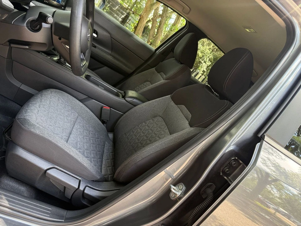 2026 Nissan Kicks - Image 24 of 31