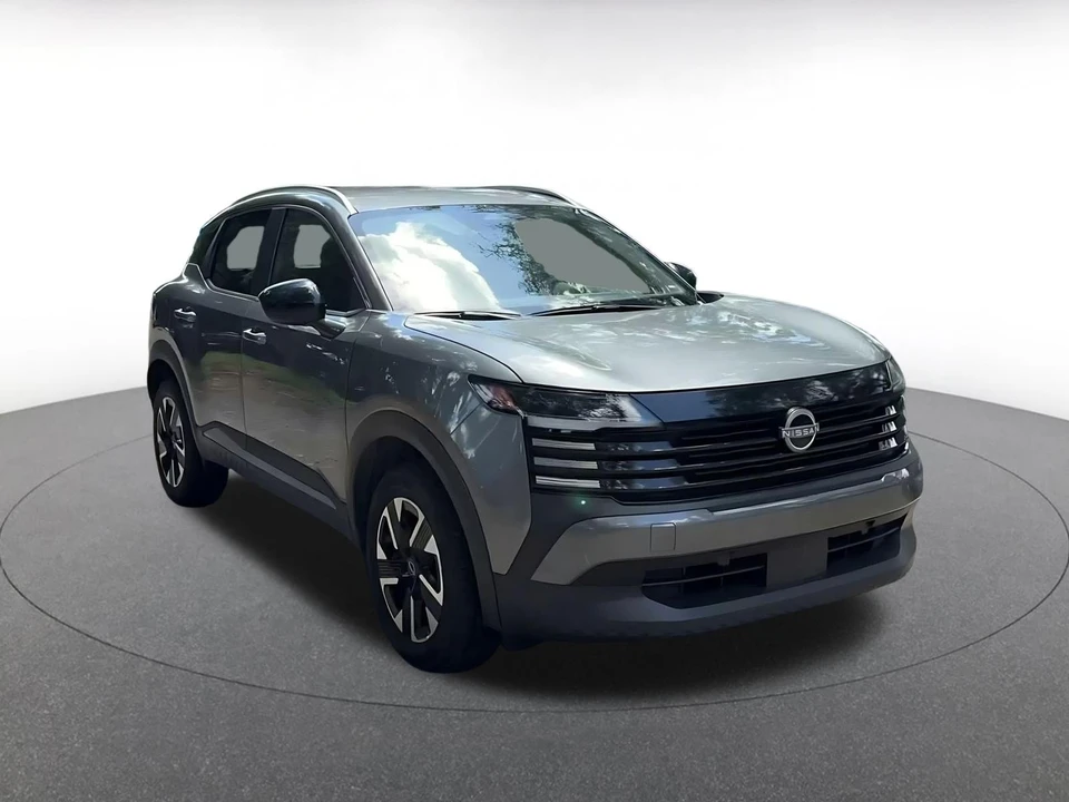 2026 Nissan Kicks - Image 3 of 31