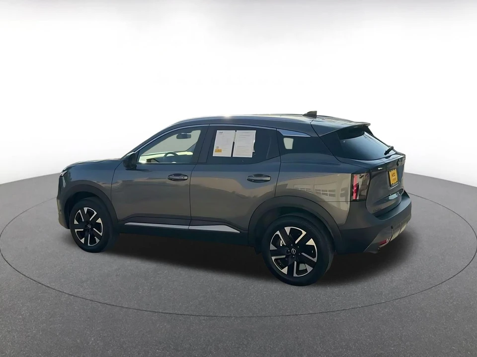2026 Nissan Kicks - Image 11 of 31