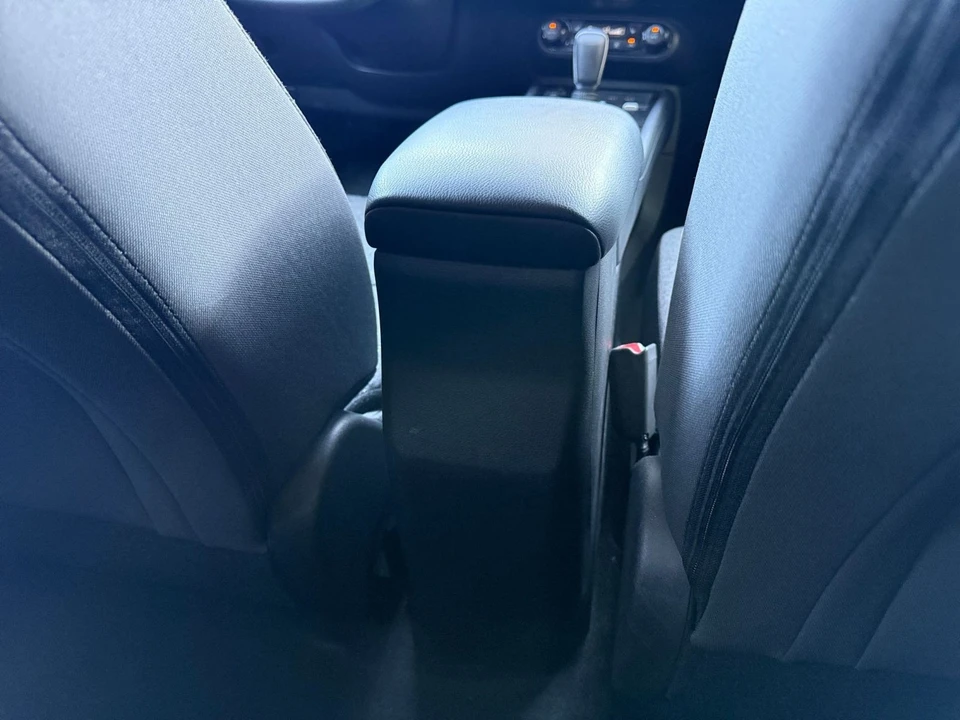 2026 Nissan Kicks - Image 24 of 31