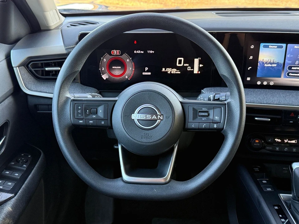 2026 Nissan Kicks - Image 29 of 31