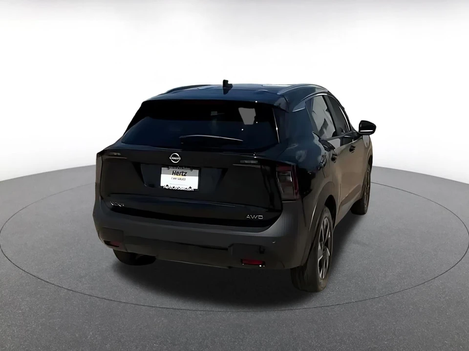 2026 Nissan Kicks - Image 15 of 31