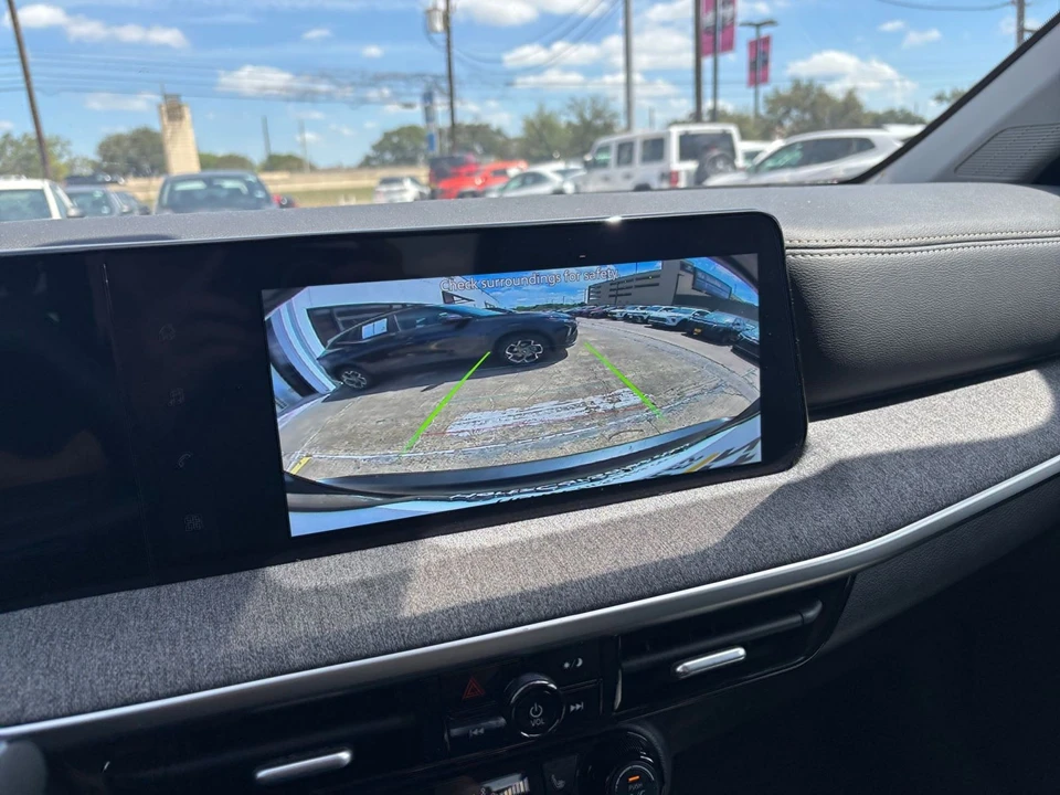 2026 Nissan Kicks - Image 23 of 31