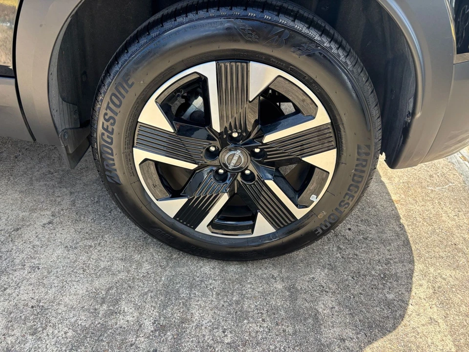 2026 Nissan Kicks - Image 30 of 31
