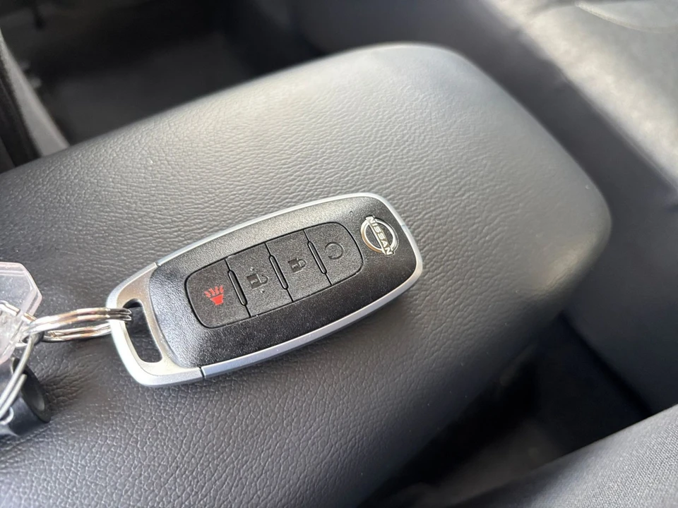 2026 Nissan Kicks - Image 24 of 31