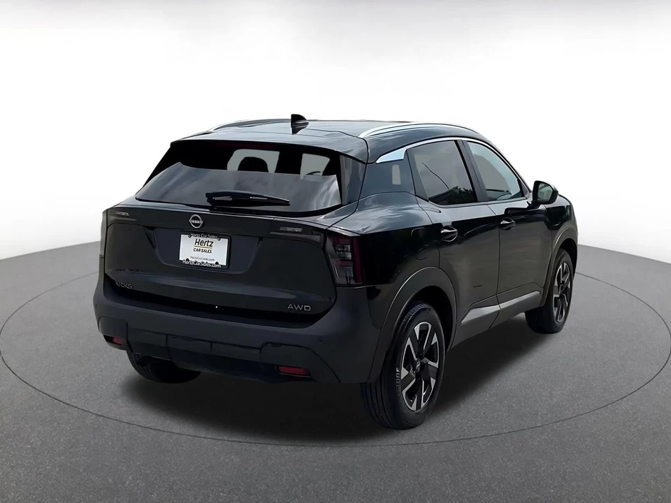 2026 Nissan Kicks - Image 15 of 31