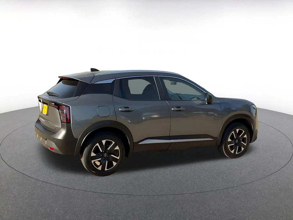2026 Nissan Kicks - Image 16 of 31