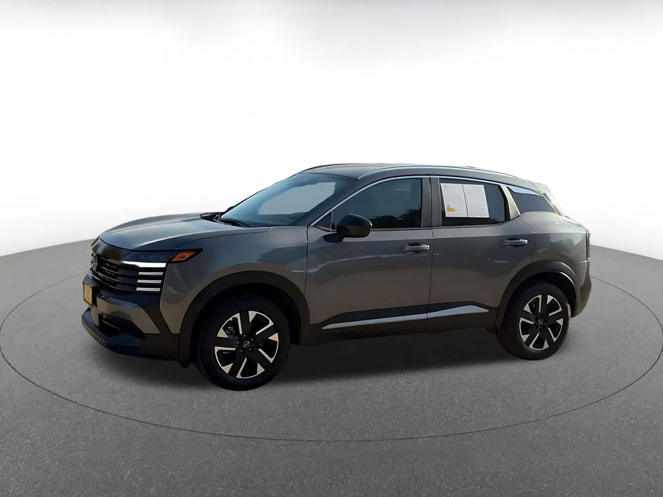 2026 Nissan Kicks - Image 8 of 31
