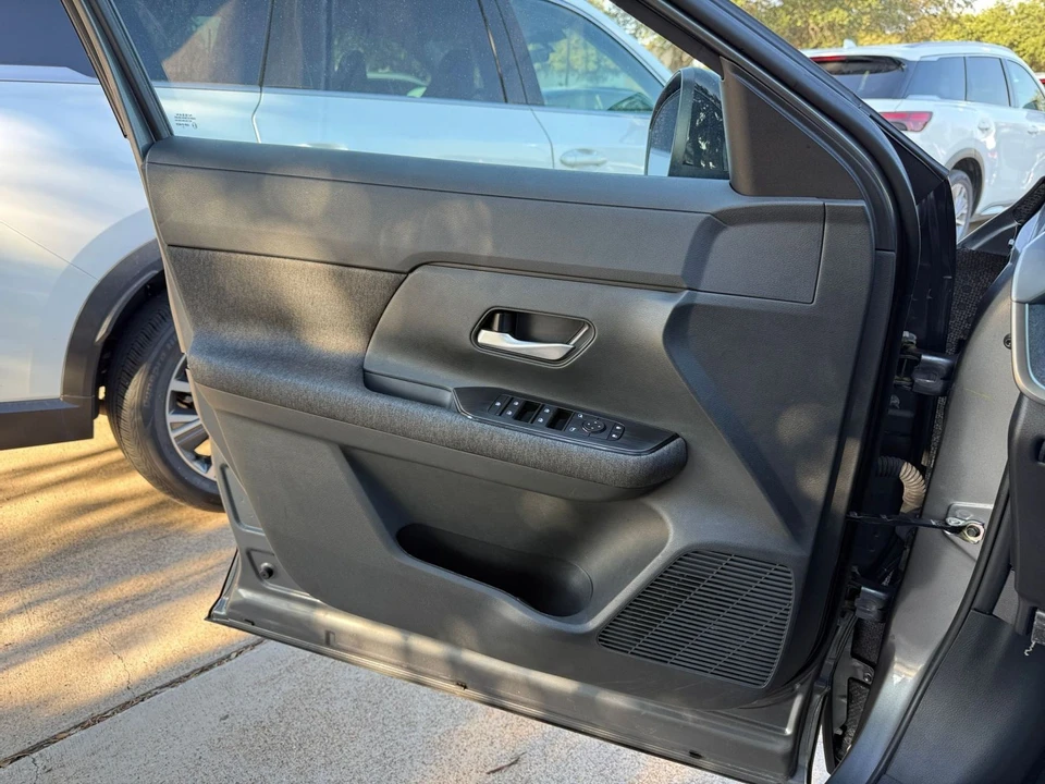 2026 Nissan Kicks - Image 20 of 31