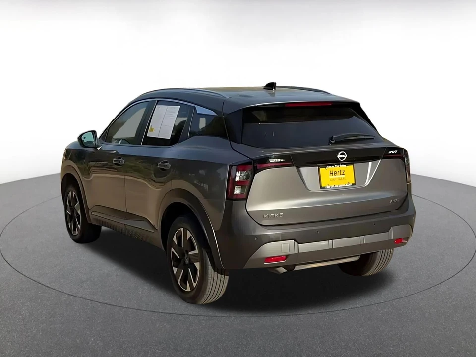2026 Nissan Kicks - Image 12 of 31