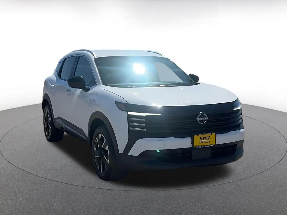 2026 Nissan Kicks - Image 3 of 31
