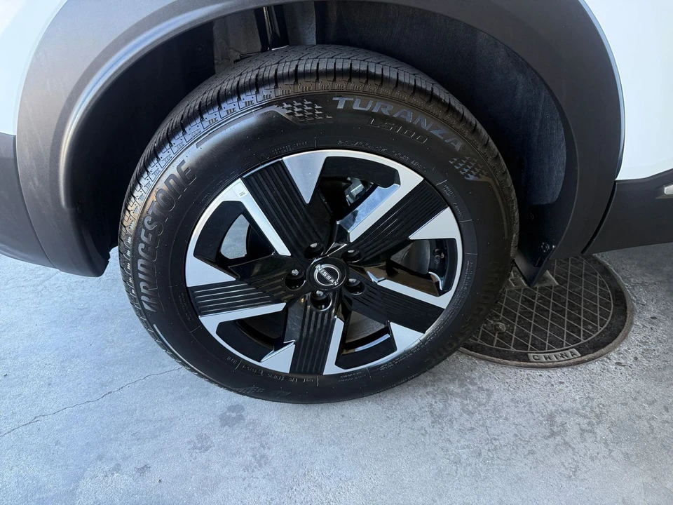 2026 Nissan Kicks - Image 30 of 31