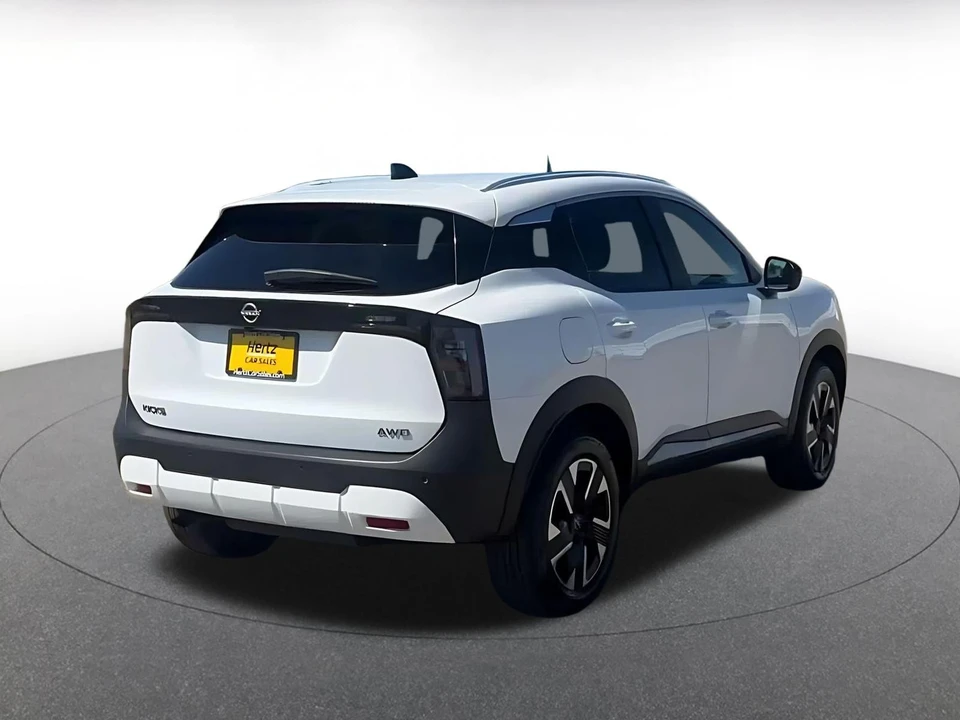 2026 Nissan Kicks - Image 15 of 31