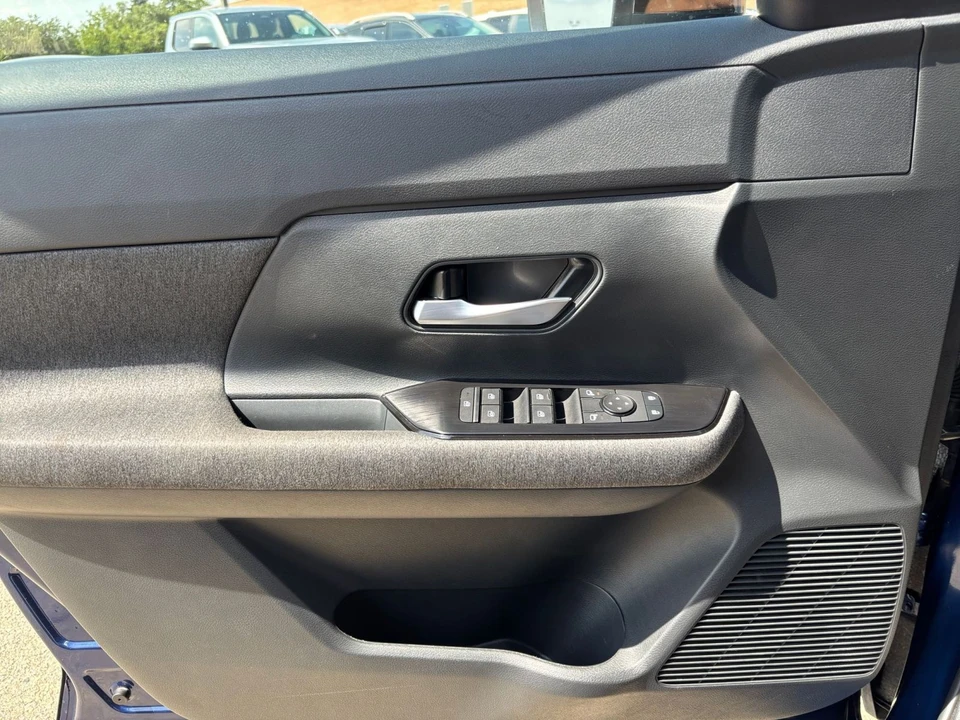 2026 Nissan Kicks - Image 20 of 31