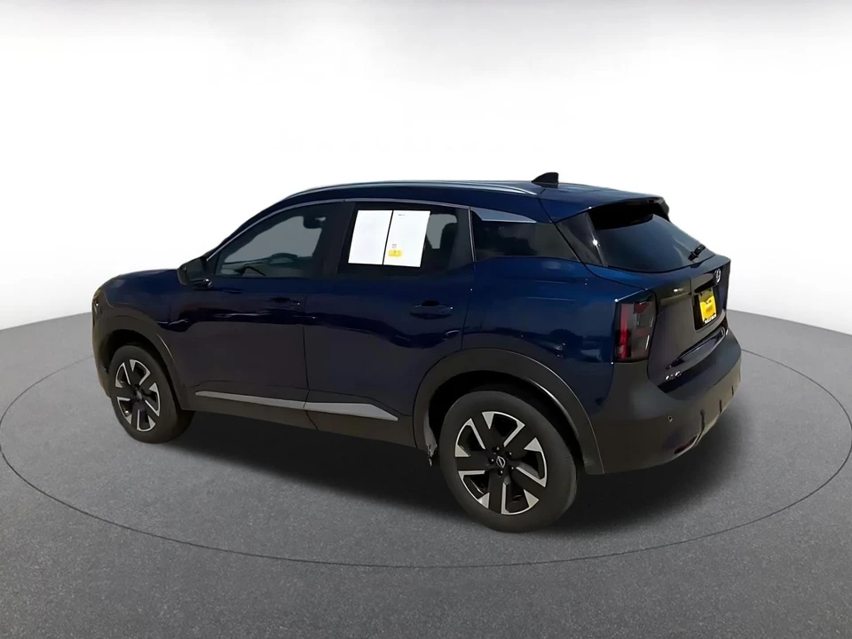 2026 Nissan Kicks - Image 12 of 31