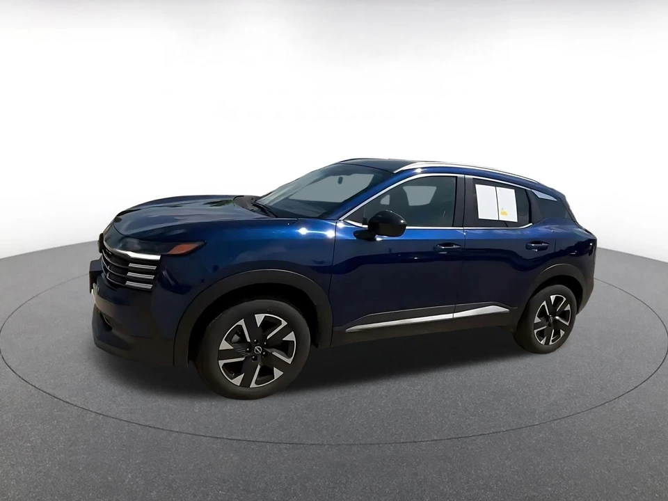 2026 Nissan Kicks - Image 9 of 31