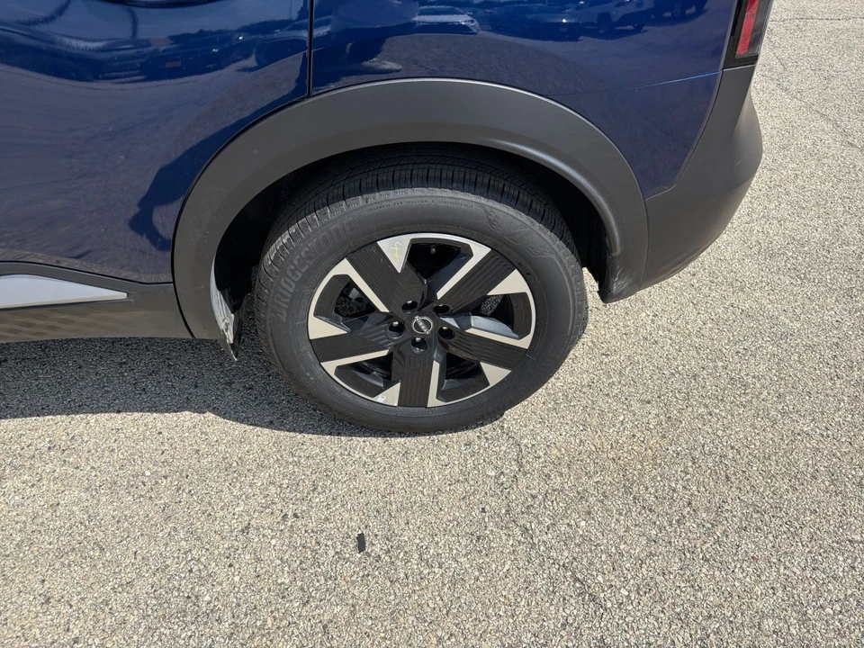 2026 Nissan Kicks - Image 29 of 31