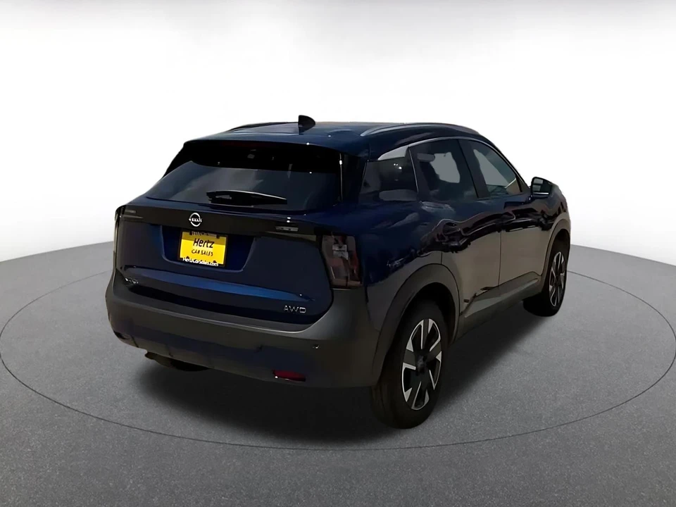 2026 Nissan Kicks - Image 15 of 31