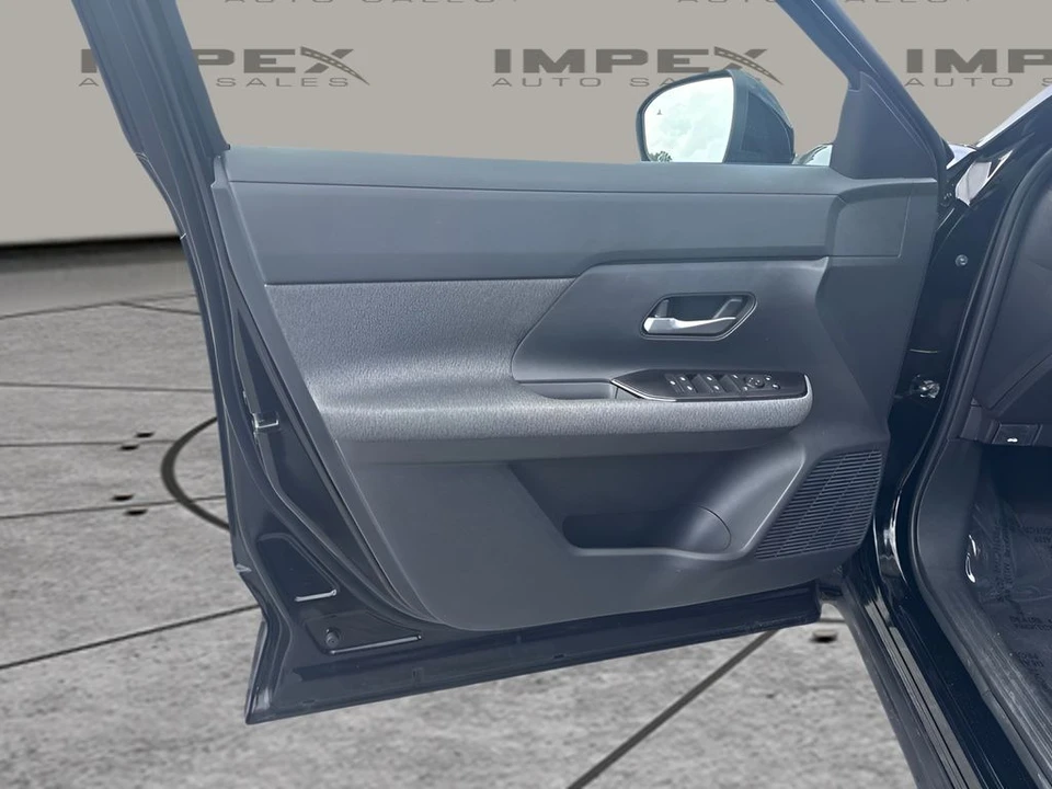 2026 Nissan Kicks - Image 18 of 25
