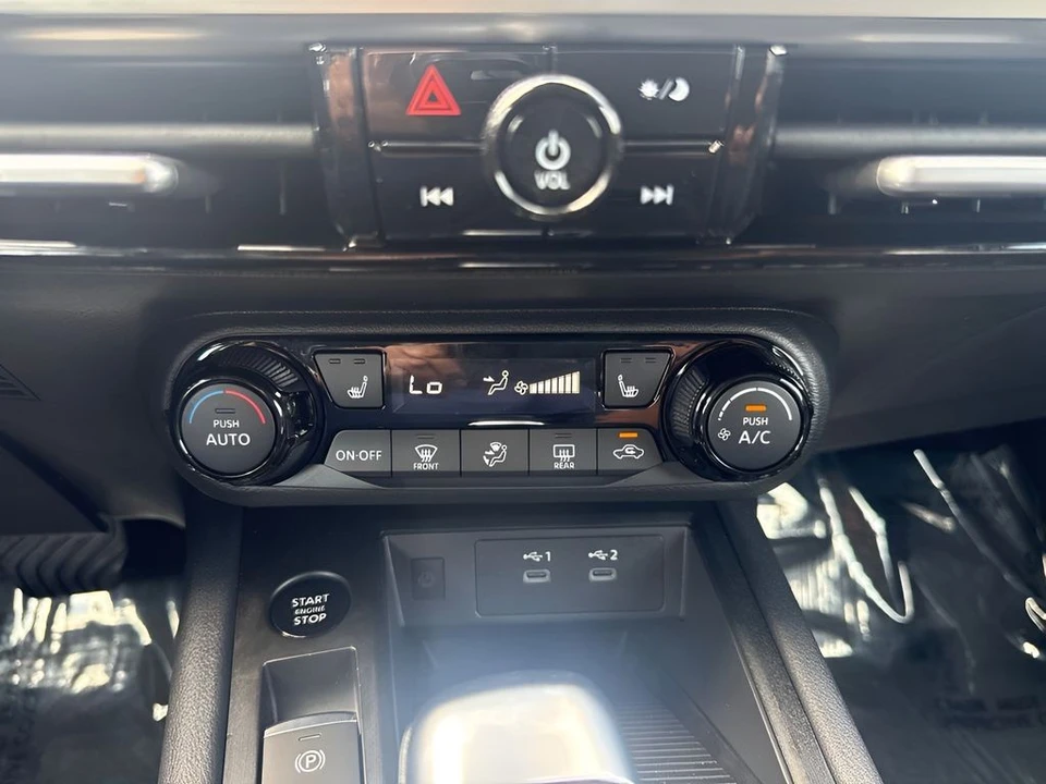 2026 Nissan Kicks - Image 12 of 25