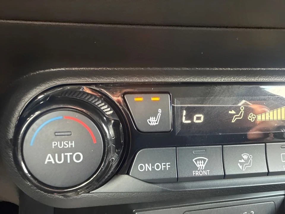 2026 Nissan Kicks - Image 14 of 25