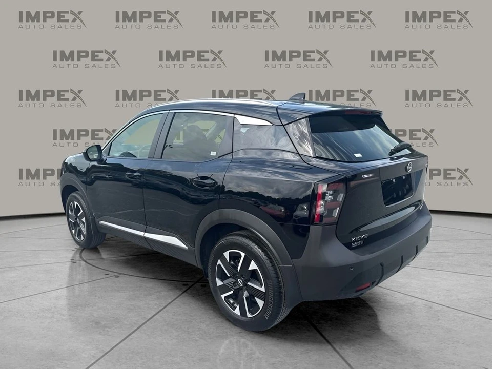 2026 Nissan Kicks - Image 2 of 25