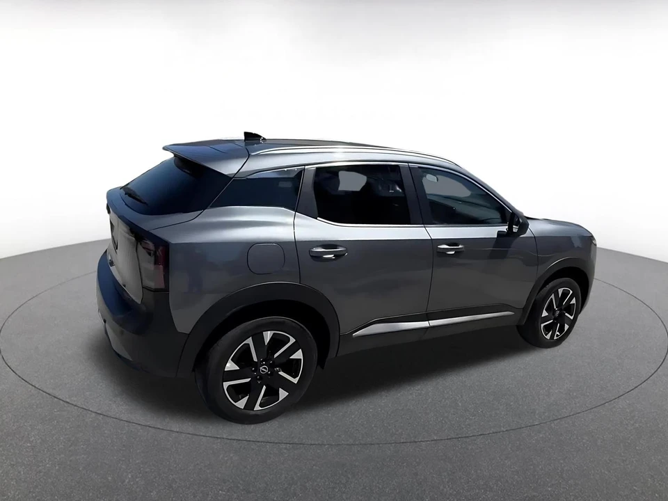 2026 Nissan Kicks - Image 17 of 31