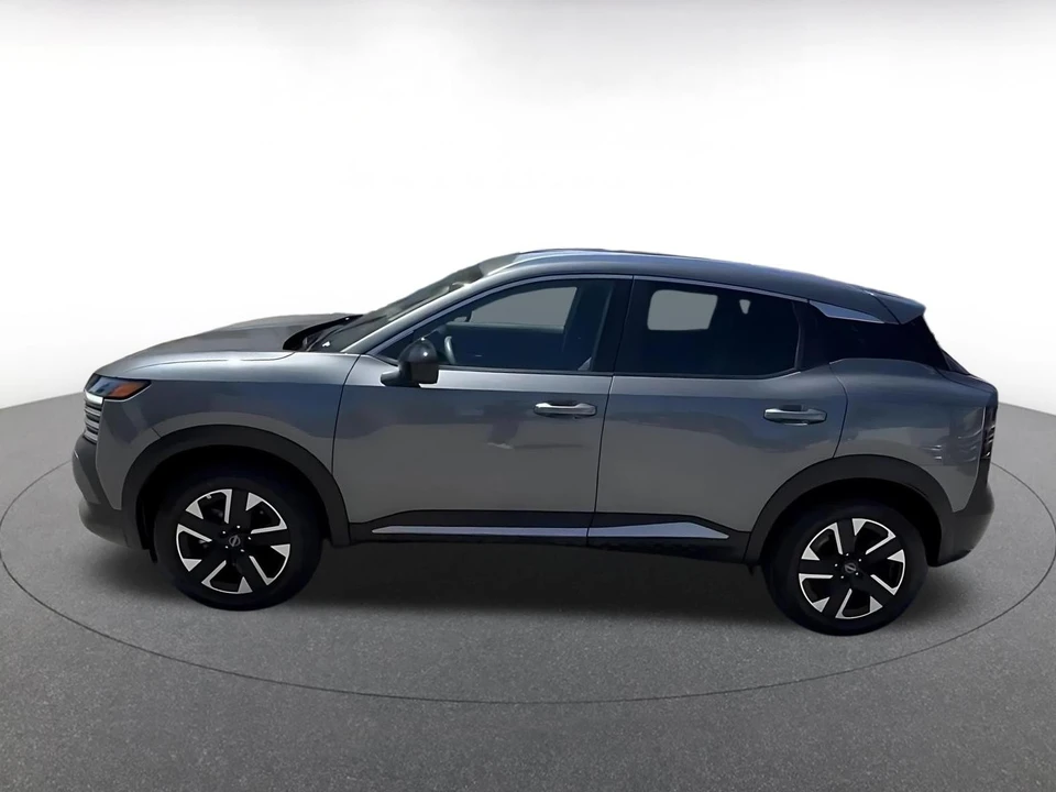 2026 Nissan Kicks - Image 11 of 31
