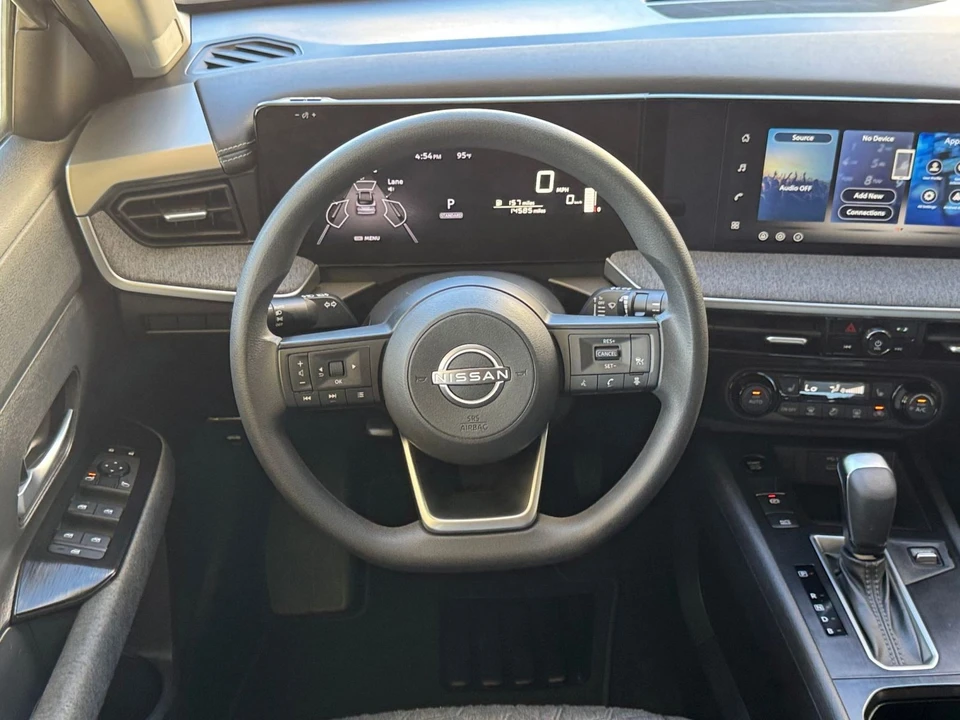 2026 Nissan Kicks - Image 29 of 31