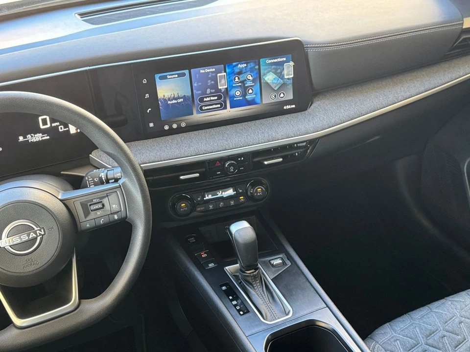 2026 Nissan Kicks - Image 22 of 31