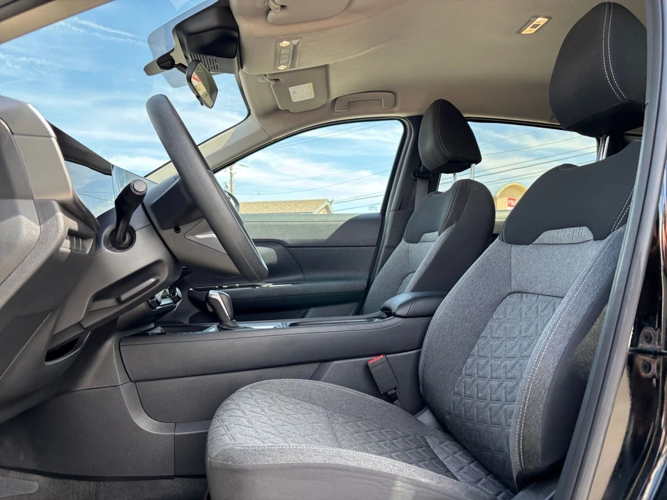 2026 Nissan Kicks - Image 27 of 31
