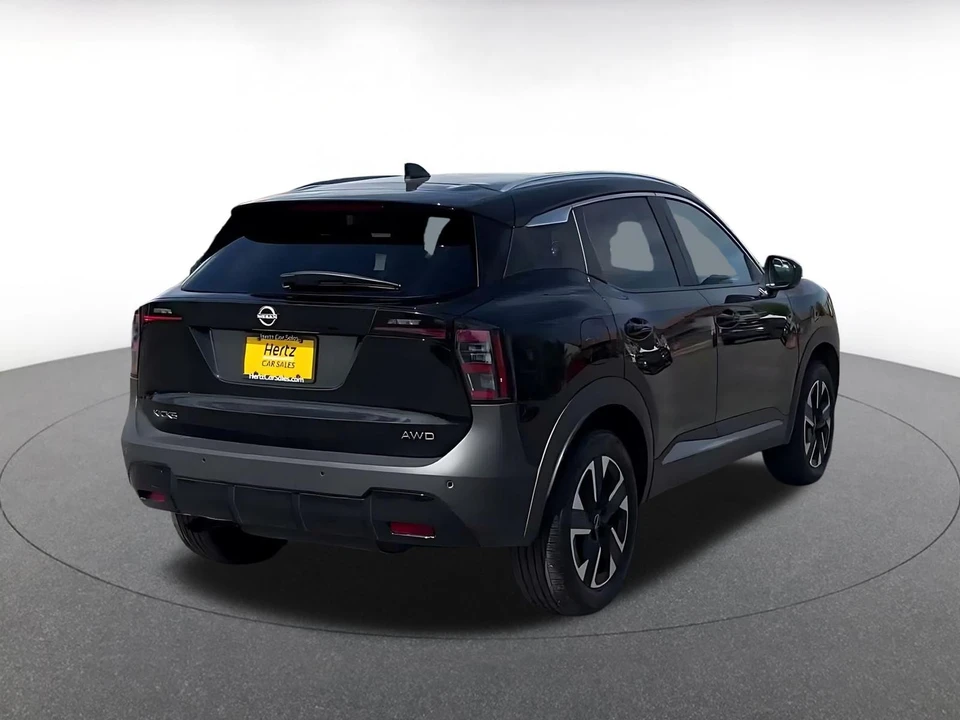 2026 Nissan Kicks - Image 15 of 31
