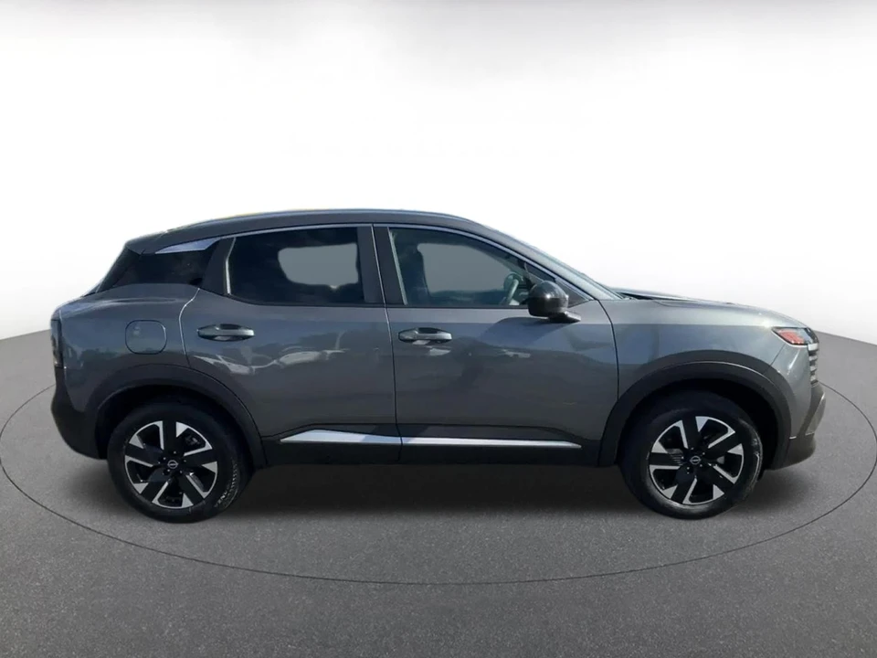 2026 Nissan Kicks - Image 17 of 31