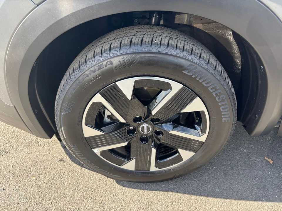 2026 Nissan Kicks - Image 30 of 31