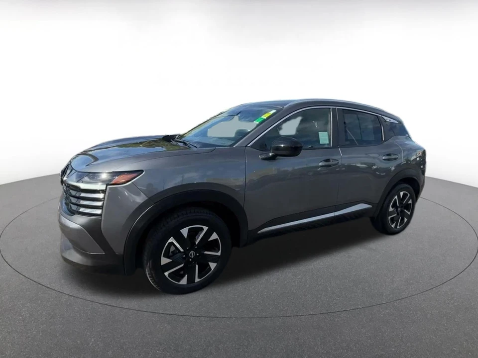 2026 Nissan Kicks - Image 8 of 31