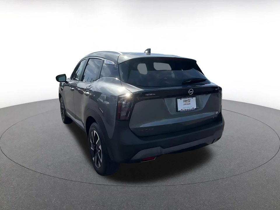 2026 Nissan Kicks - Image 12 of 31