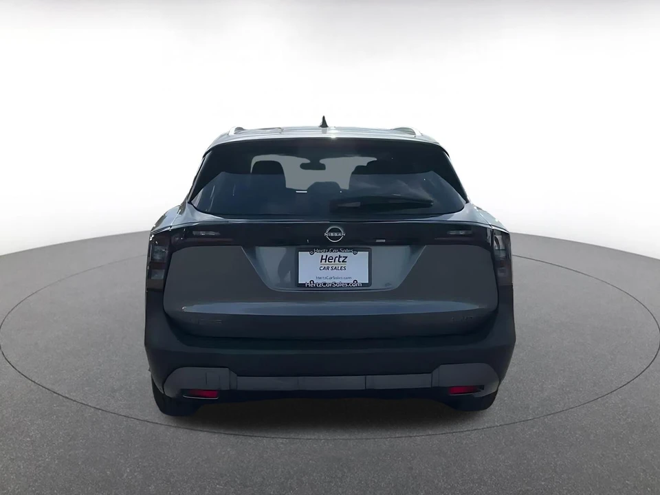 2026 Nissan Kicks - Image 14 of 31