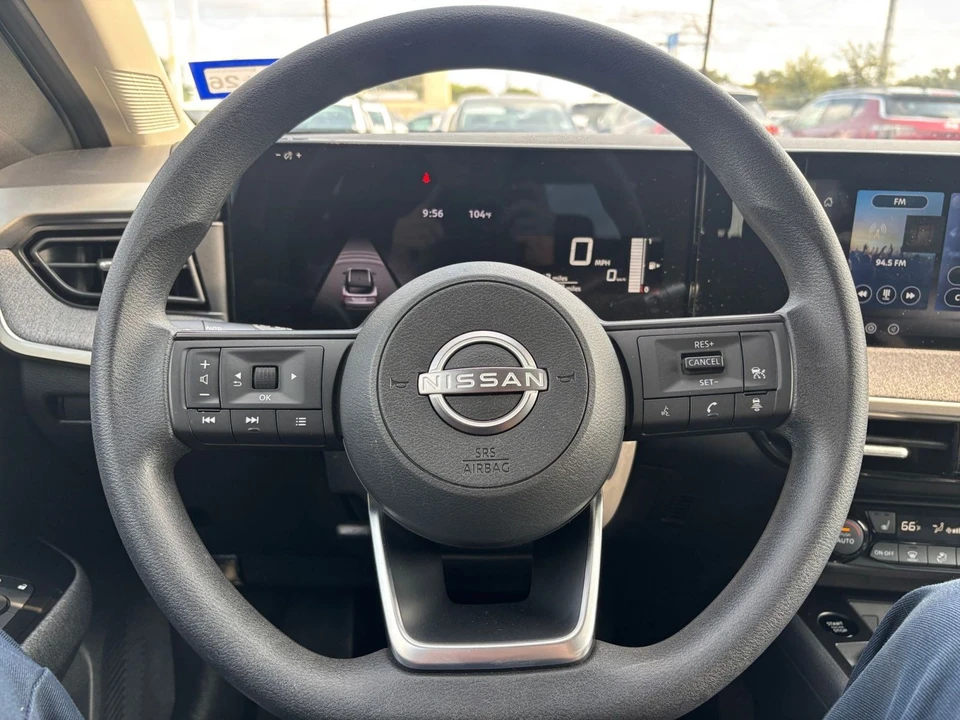 2026 Nissan Kicks - Image 28 of 31