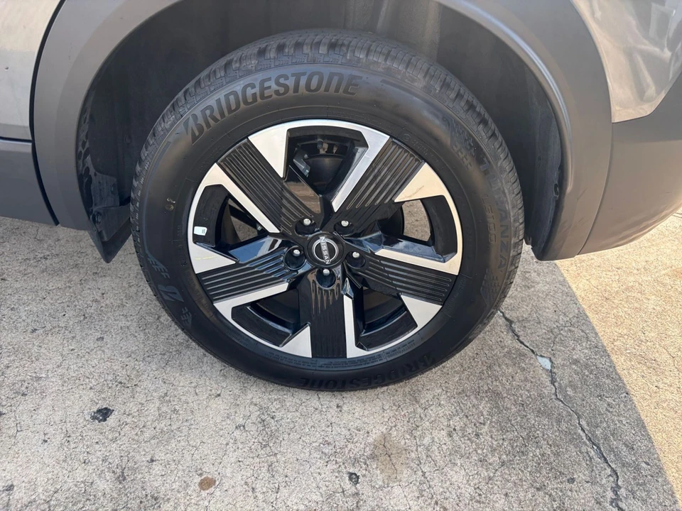 2026 Nissan Kicks - Image 30 of 31