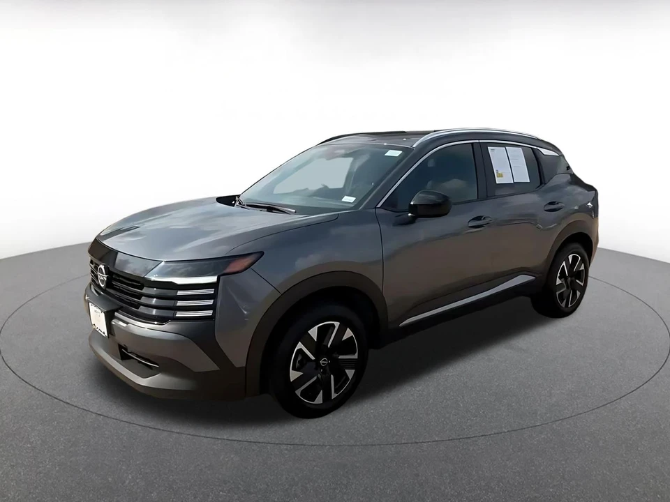 2026 Nissan Kicks - Image 8 of 31