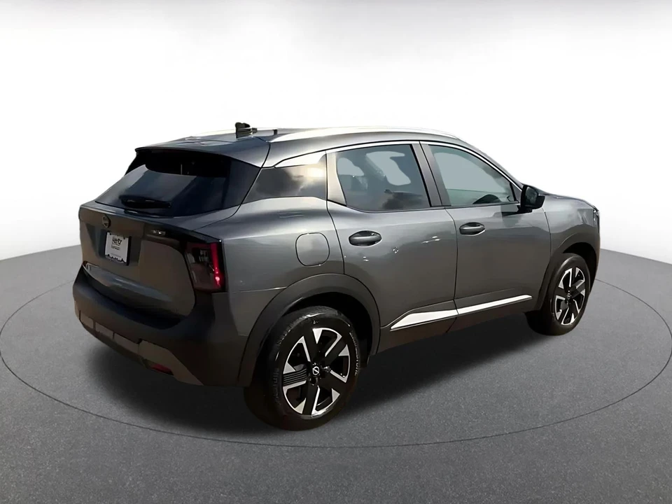 2026 Nissan Kicks - Image 15 of 31