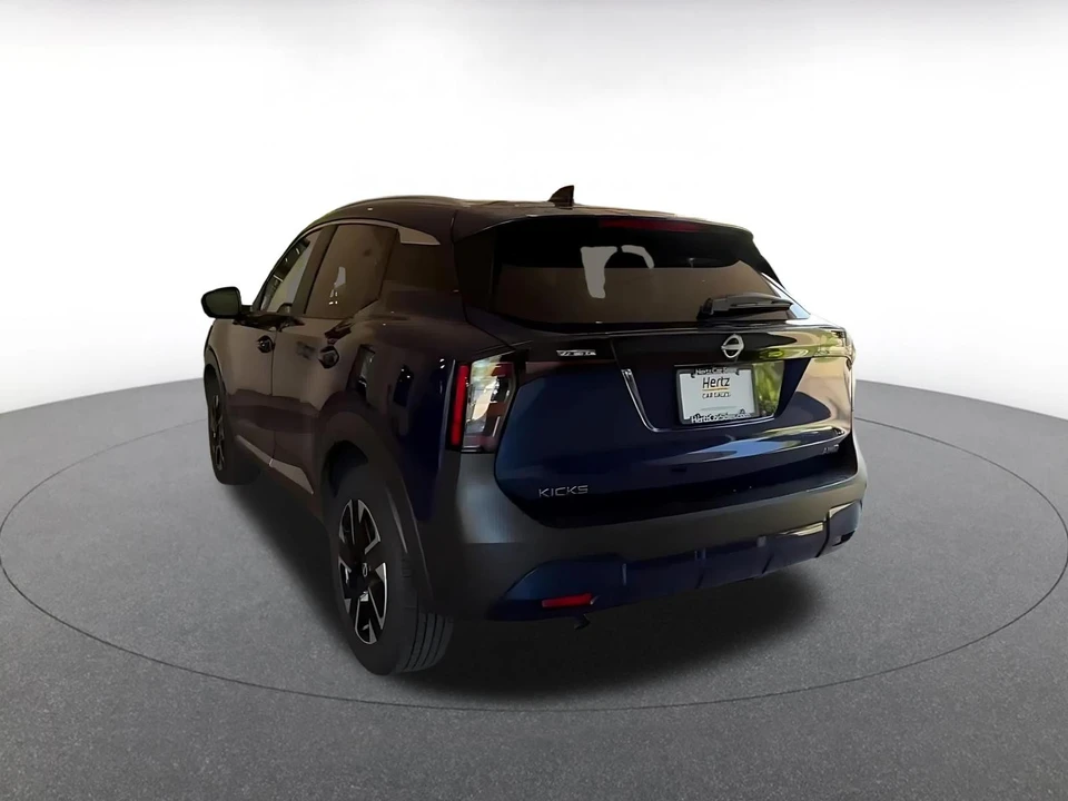 2026 Nissan Kicks - Image 12 of 31