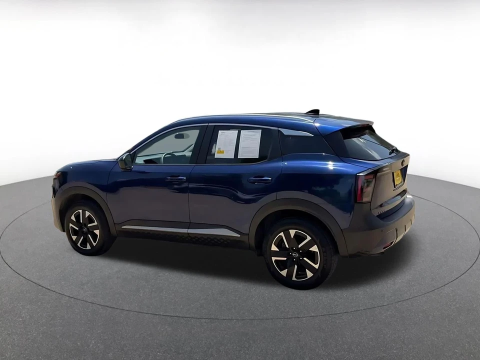 2026 Nissan Kicks - Image 12 of 31