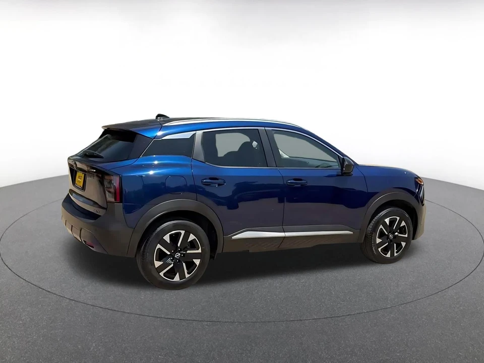 2026 Nissan Kicks - Image 16 of 31