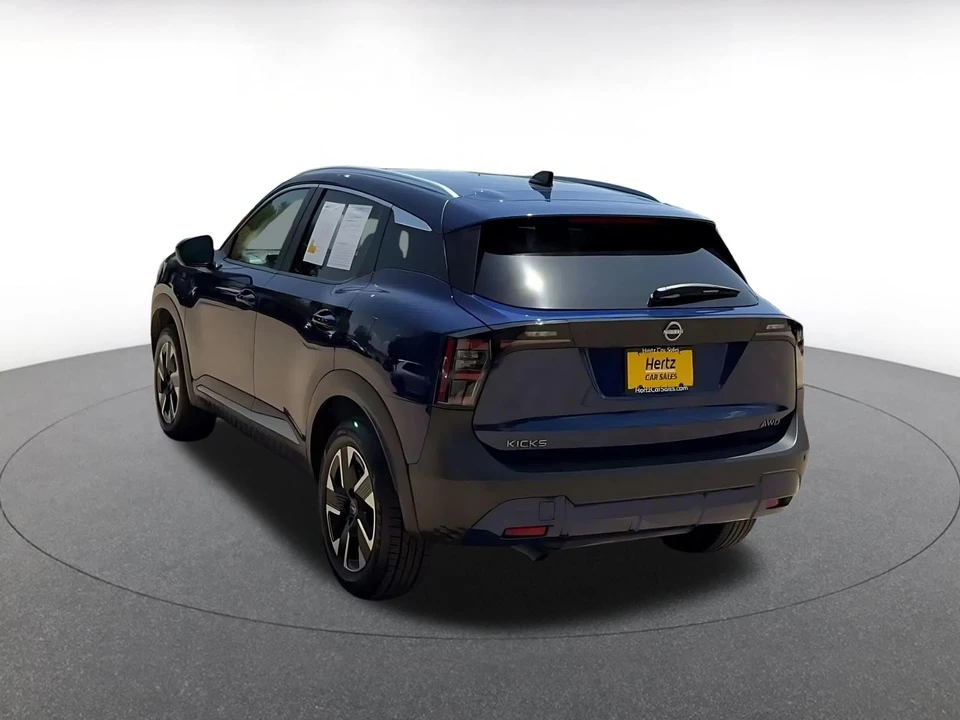 2026 Nissan Kicks - Image 14 of 31