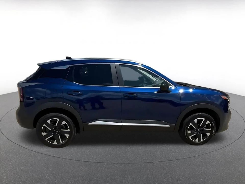 2026 Nissan Kicks - Image 17 of 31