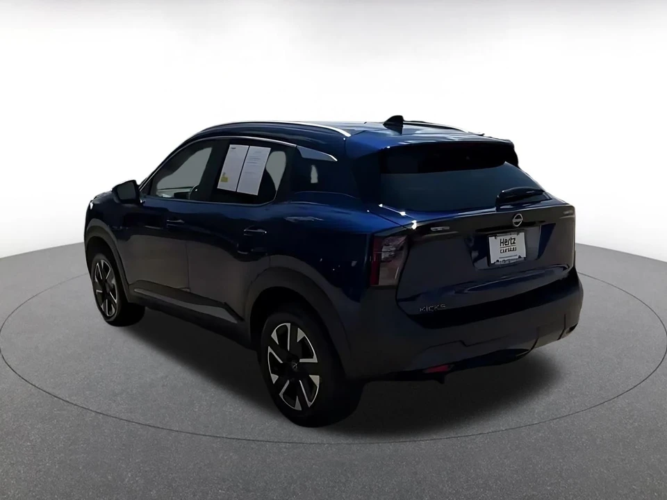 2026 Nissan Kicks - Image 12 of 31