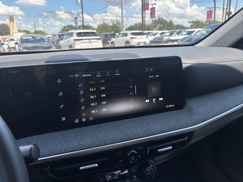 2026 Nissan Kicks - Image 21 of 31