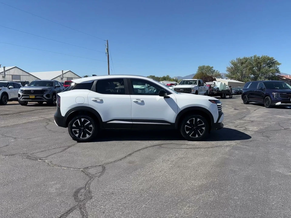 2026 Nissan Kicks - Image 17 of 31