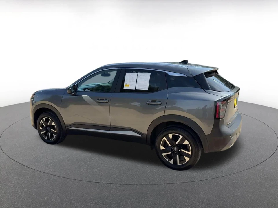 2026 Nissan Kicks - Image 11 of 31